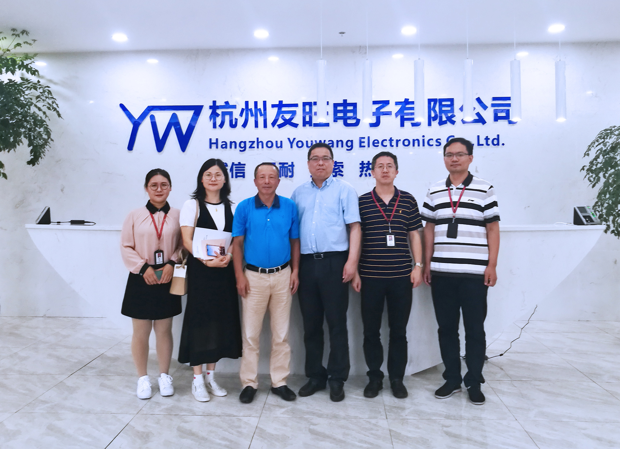 1591232363254619hpCC.jpg 222.jpg